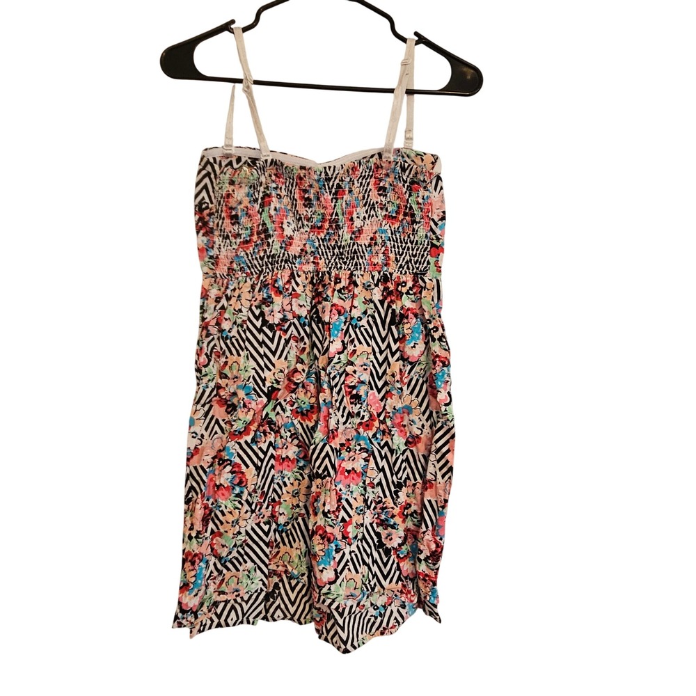 Bongo Juniors Smocked Bodice Floral Zigzag Print Romper Shorts Medium